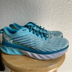 Hoka one one Women’s Arahi 4